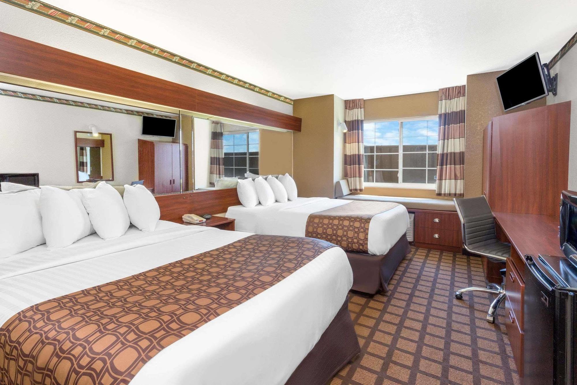 Microtel Inn & Suites By Wyndham Green Bay Exteriör bild
